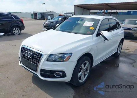 2012 Audi Q5 3.2 Premium z USA, uszkodzony, nr VIN WA1WKAFP2CA058909